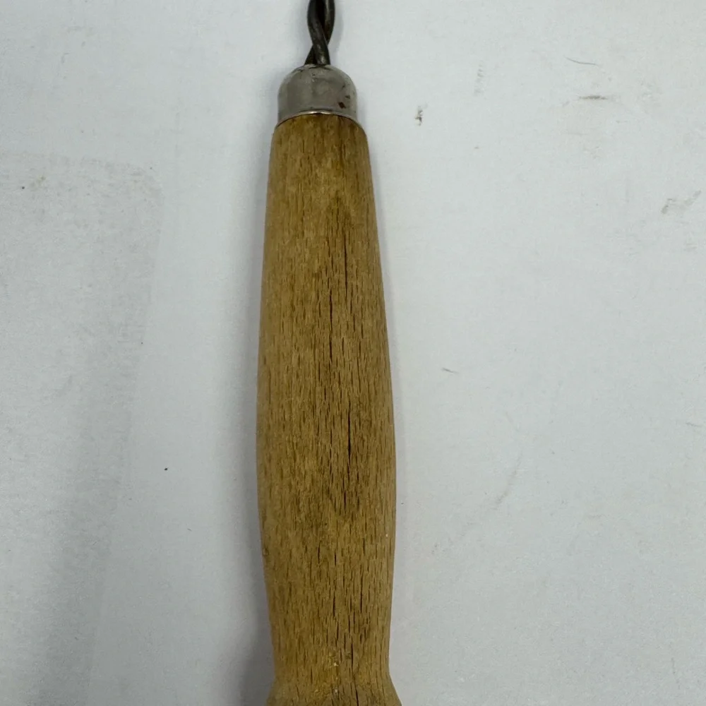 Vintage Metal Coil Spring Whisk Egg Beater Hand Held Wooden Handle Utensil D2